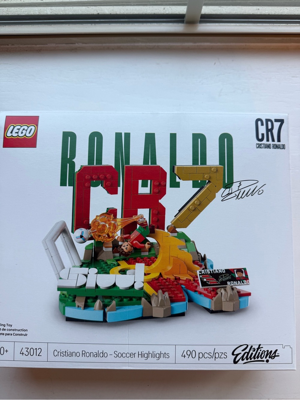 LEGO CR7 Soccer Highlights Display - Red, Gold, Green, Blue, White